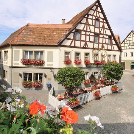 Flair Hotel Zum Storchen Bad Windsheim Bagian luar foto