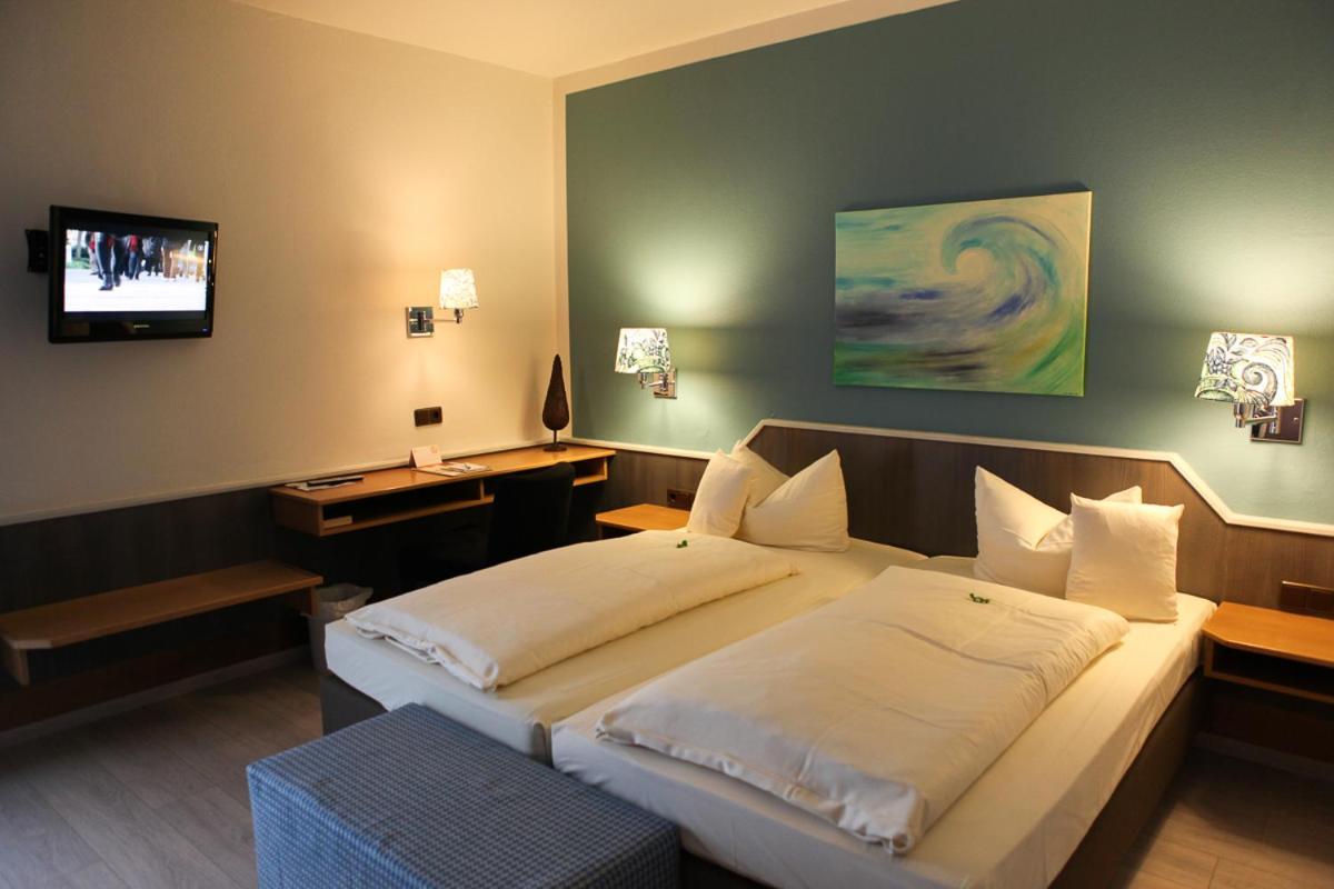 Flair Hotel Zum Storchen Bad Windsheim Bagian luar foto