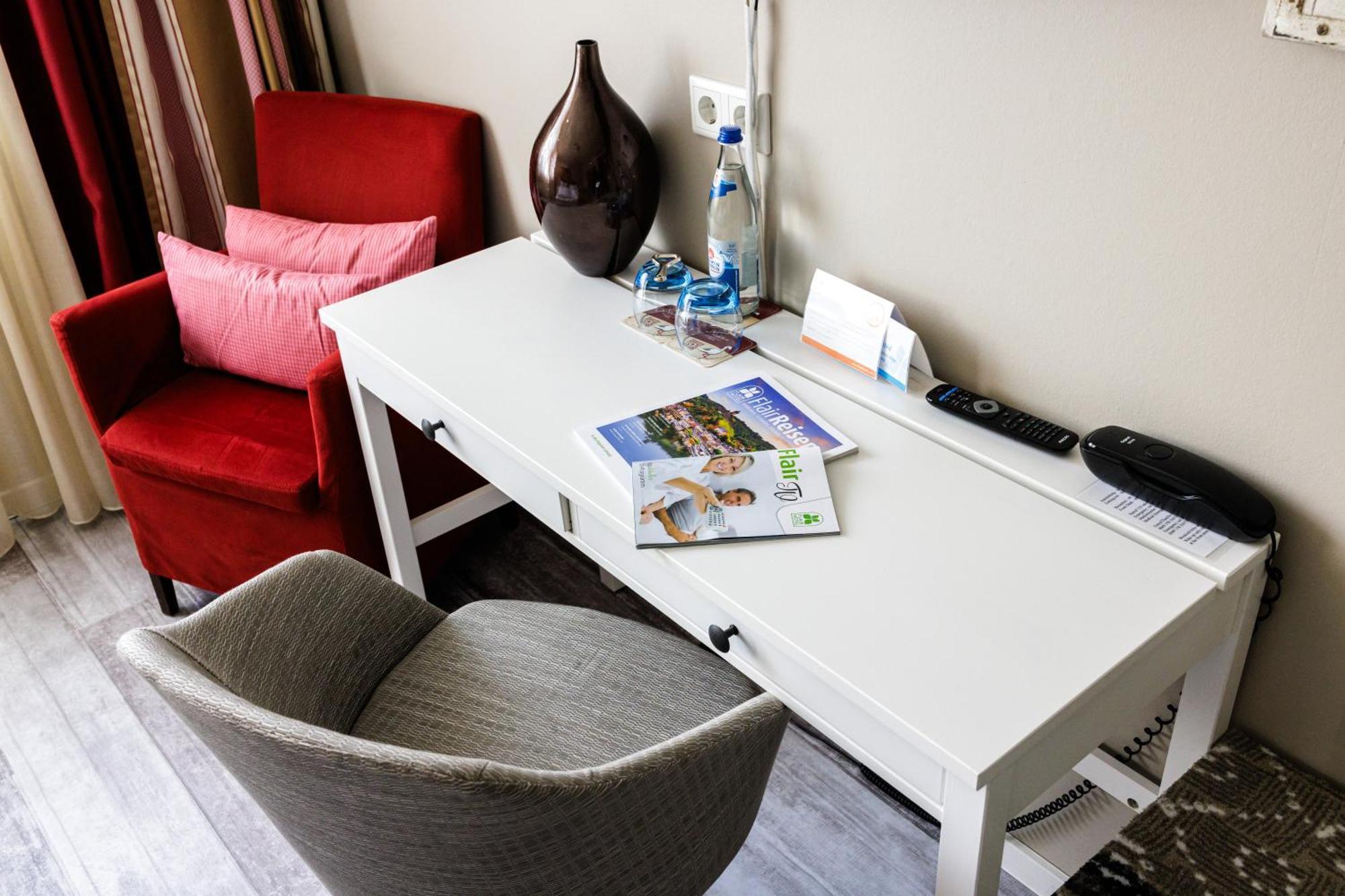 Flair Hotel Zum Storchen Bad Windsheim Bagian luar foto