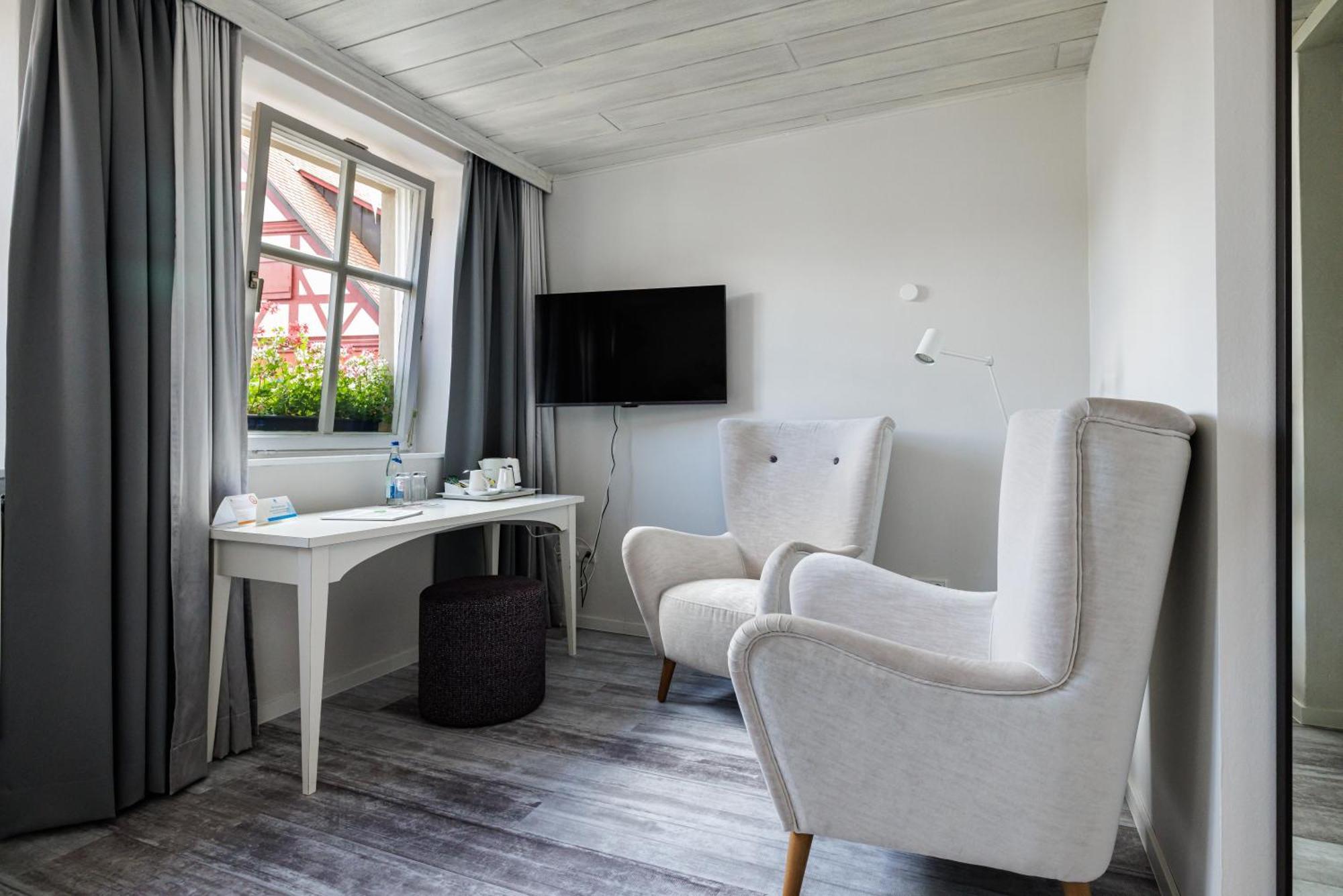 Flair Hotel Zum Storchen Bad Windsheim Bagian luar foto